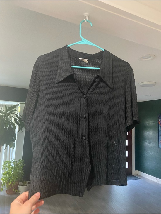 AK Collectible Tops - Cool, black shirt sleeve button down